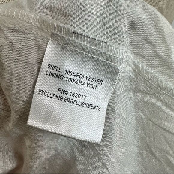 Princess Polly Ditzy Floral Romper 403 - Picture 4 of 5